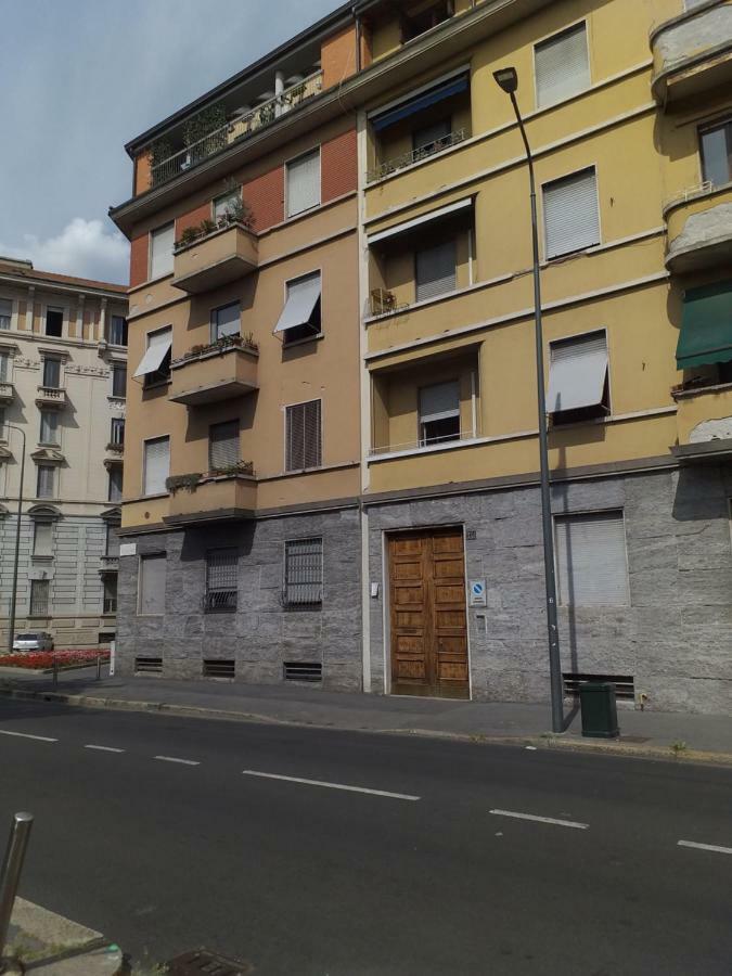 Appartement Meta Italy Da Silvia à Milan Extérieur photo